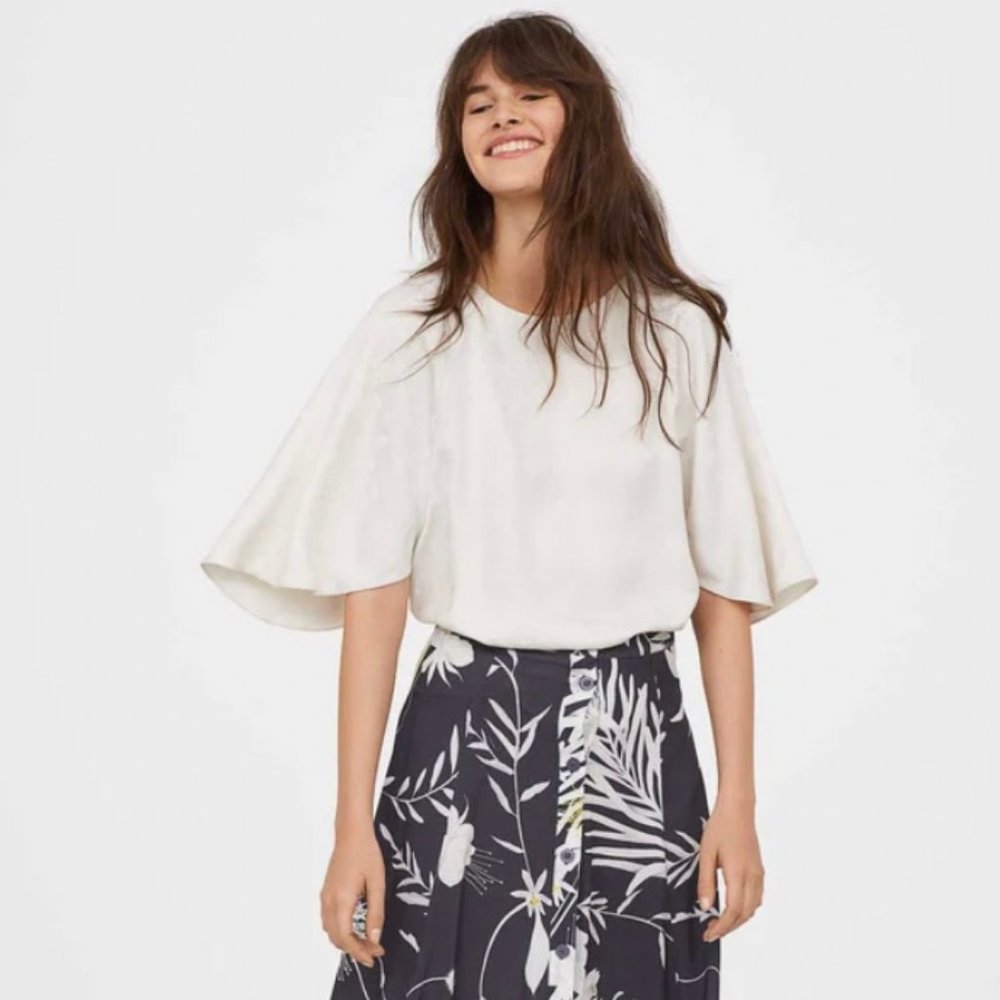 Anna Glover x H&M White Brocade Top